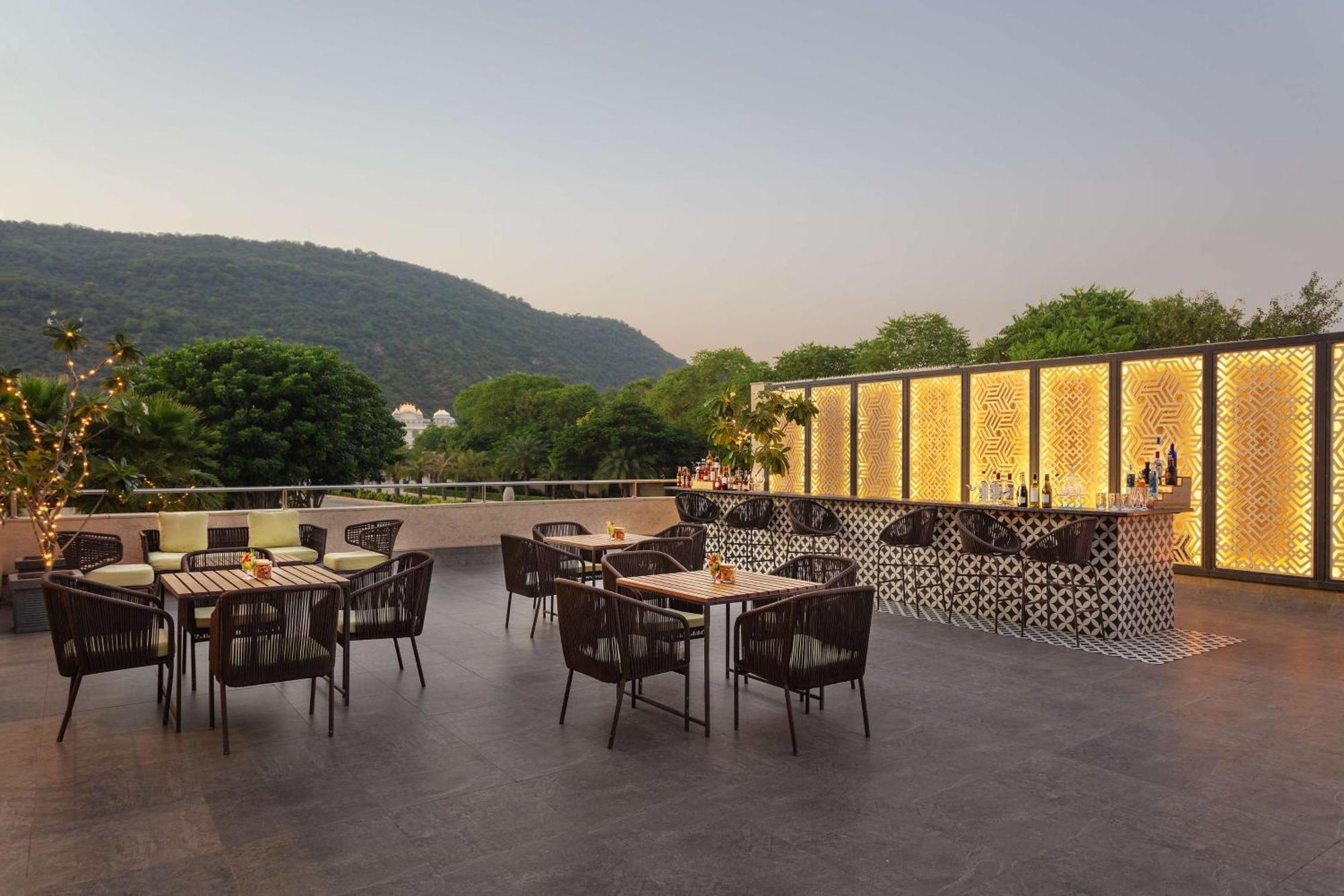 Doubletree By Hilton Jaipur Amer Exterior foto